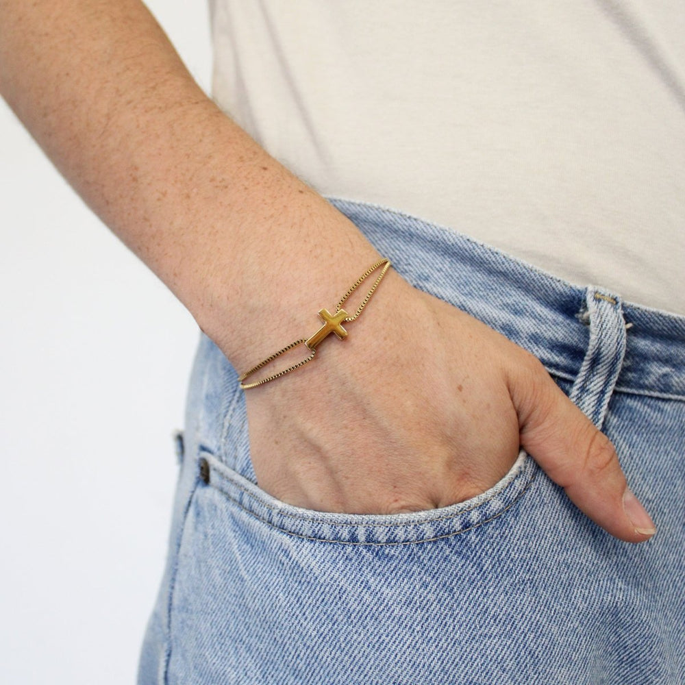 Pulsera de Cruz Dorada Acero Inoxidable - Castellamare